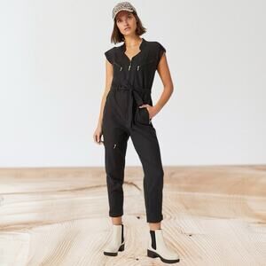 Anthropologie Halsey Black Utility Jumpsuit Sz M Sexy Badass Style Cap Sleeves